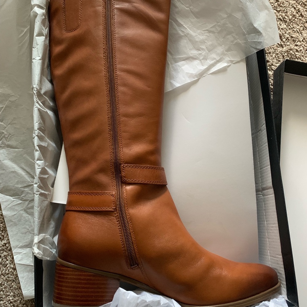 Maple boots